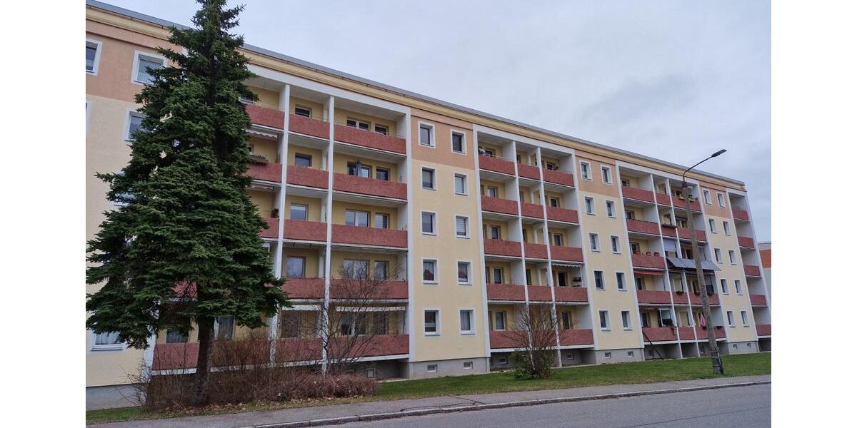 Etagenwohnung Kirchberg - 4 Zimmer, 77 m&sup2;, 430&euro; | Angebot:25648120