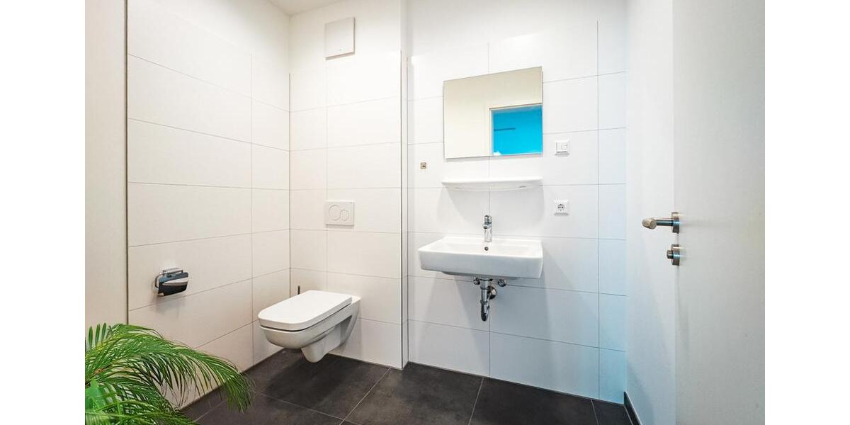 Etagenwohnung Zwickau - 1 Zimmer, 80 m&sup2;, 800&euro; | Angebot:20370329