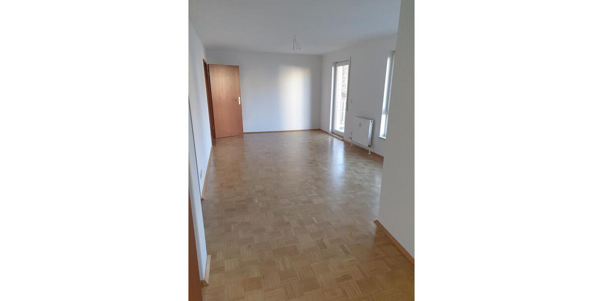 Etagenwohnung Crimmitschau - 2 Zimmer, 53 m&sup2;, 290&euro; | Angebot:22698591