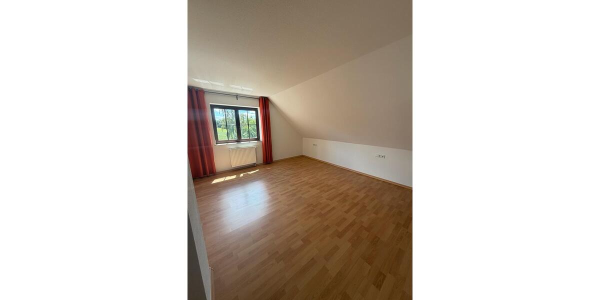 Einfamilienhaus Lauter-Bernsbach Bernsbach - 7 Zimmer, 170 m&sup2;, 395.000&euro; | Angebot:27085589