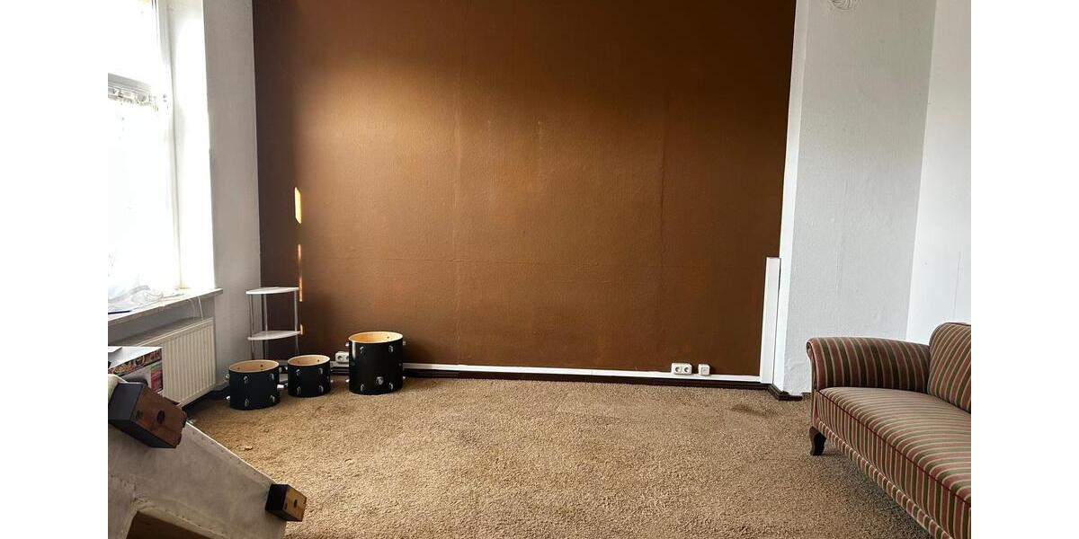 Hochparterre Crimmitschau - 2 Zimmer, 72 m&sup2;, 400&euro; | Angebot:25868358