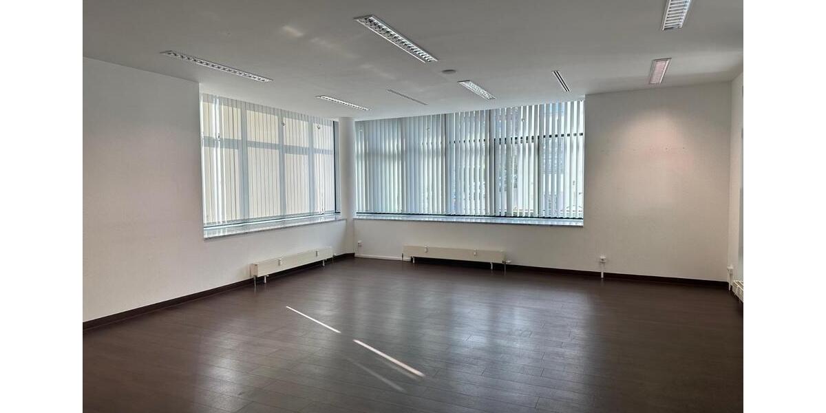 Gewerbeobjekt Limbach-Oberfrohna Oberfrohna - 665&euro; | Angebot:15917742