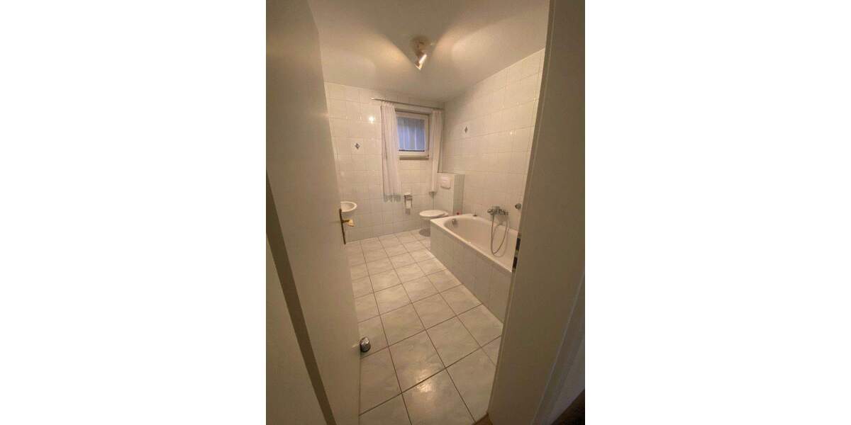 Reihenmittelhaus Aue - 5 Zimmer, 130 m&sup2;, 330.000&euro; | Angebot:25771065