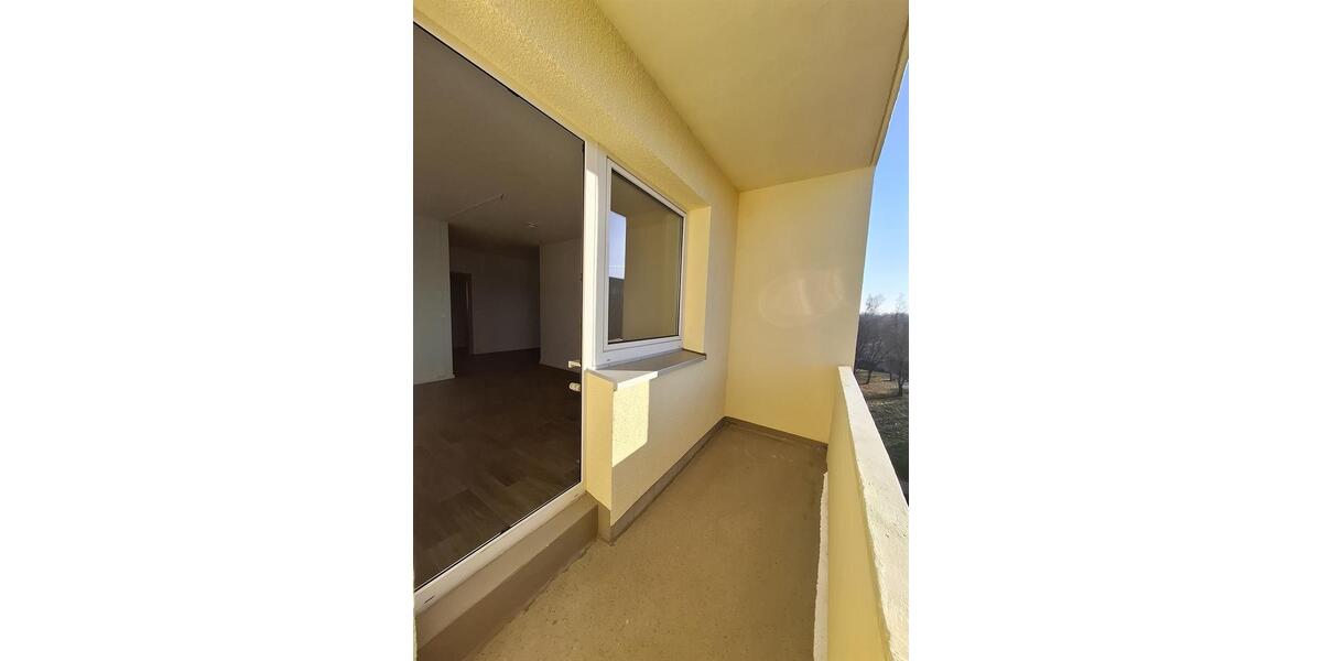 Etagenwohnung Glauchau - 4 Zimmer, 67 m&sup2;, 470&euro; | Angebot:25606760