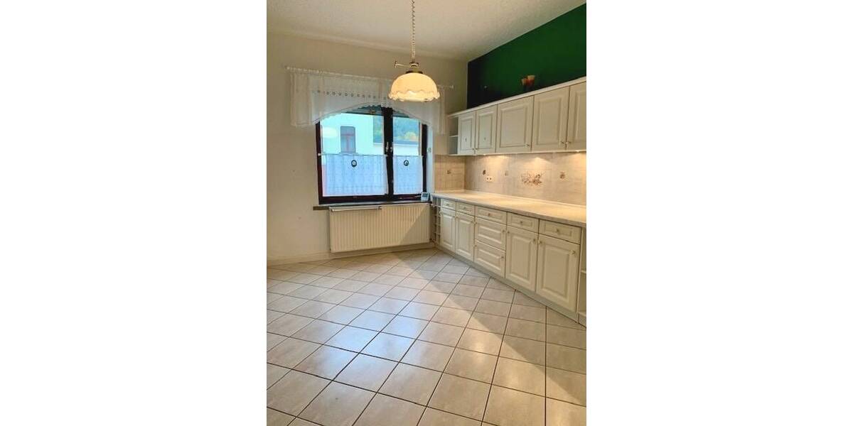 Doppelhaushälfte Reichenbach - 6 Zimmer, 165 m&sup2;, 98.000&euro; | Angebot:25662099