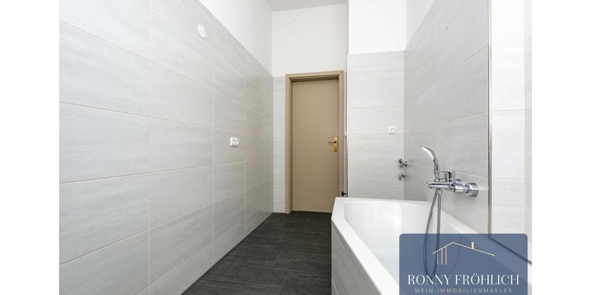 Etagenwohnung Glauchau - 3 Zimmer, 75 m&sup2;, 375&euro; | Angebot:23997229