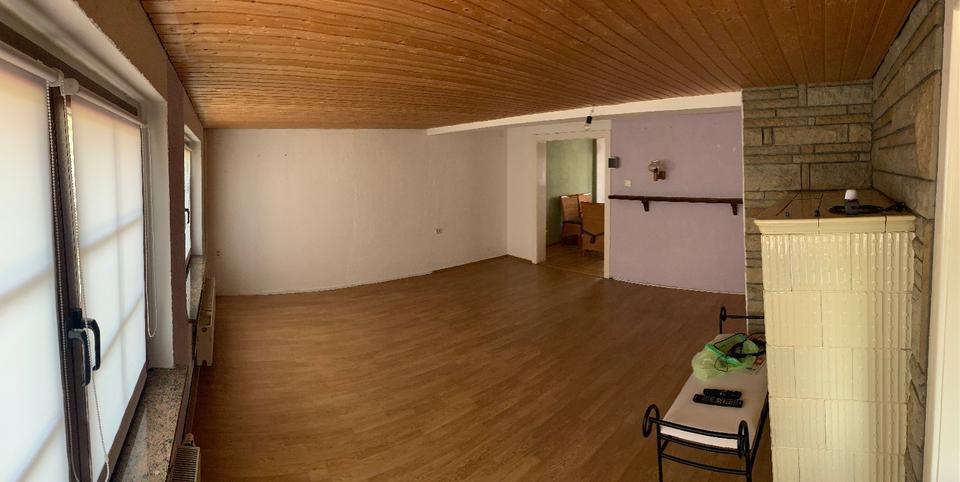 Reihenhaus Werdau - 9 Zimmer, 180 m&sup2;, 95.000&euro; | Angebot:25900449