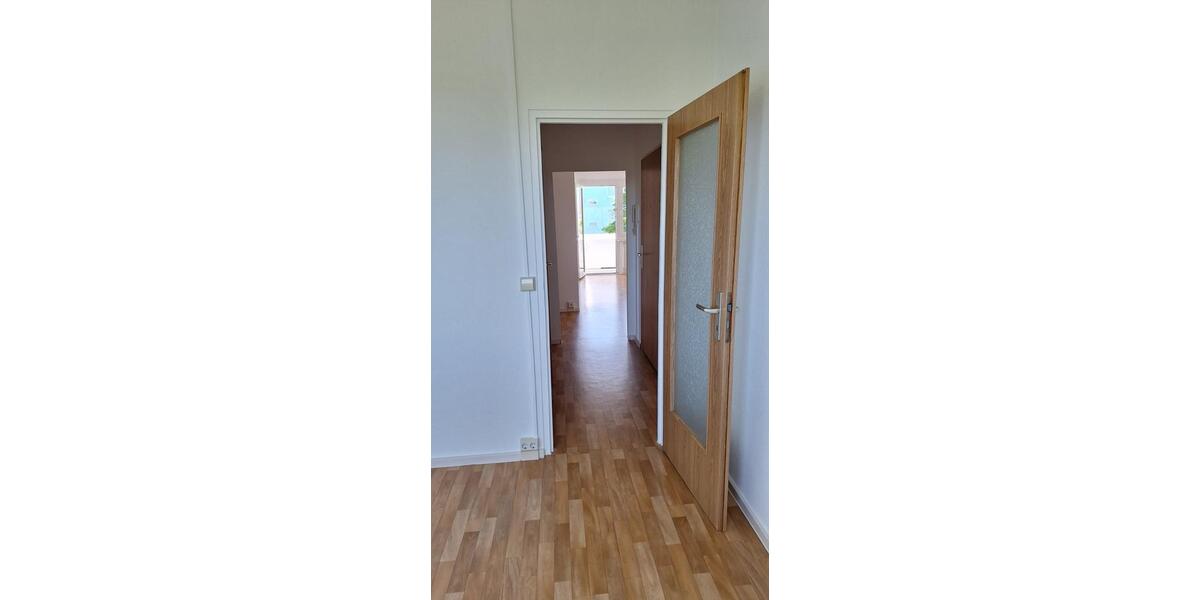 Etagenwohnung Limbach-Oberfrohna Oberfrohna - 3 Zimmer, 55 m&sup2;, 294&euro; | Angebot:20301514