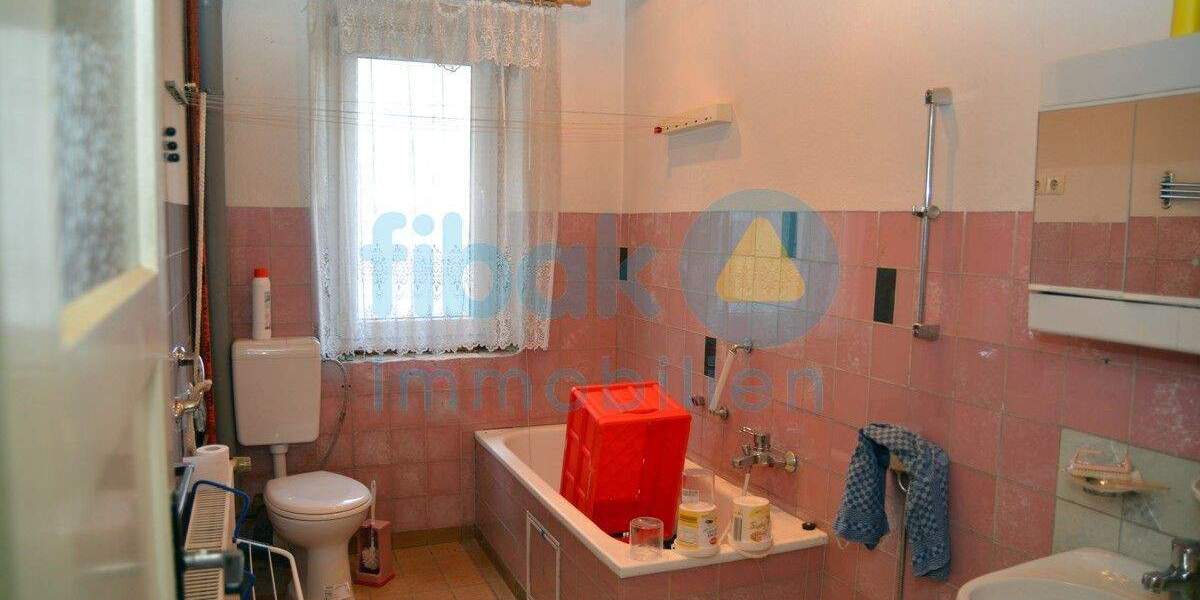 Einfamilienhaus Lichtentanne / Schönfels Schönfels - 9 Zimmer, 214 m&sup2;, 179.000&euro; | Angebot:25745031