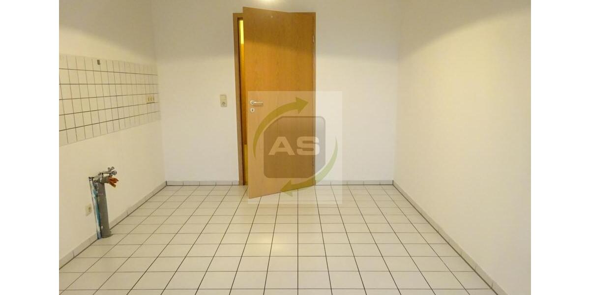 Dachgeschoßwohnung Zwickau - 2 Zimmer, 67 m&sup2;, 299&euro; | Angebot:22591340