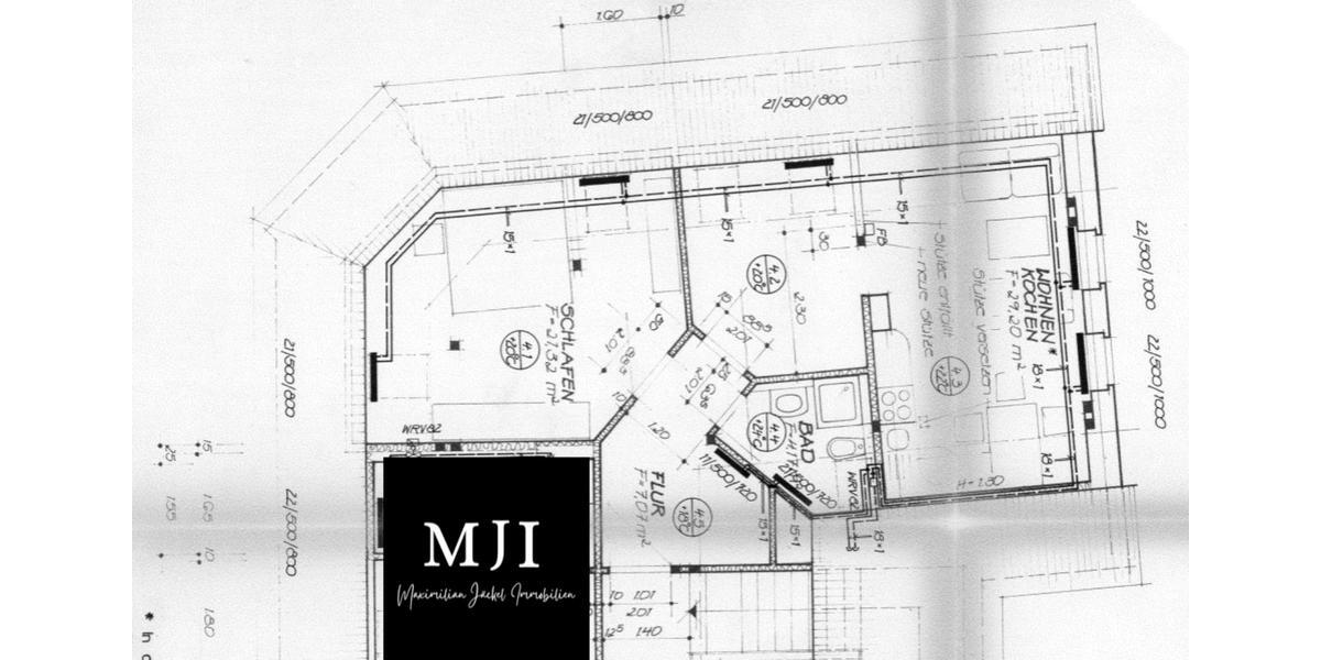 Dachgeschoßwohnung Zwickau Neuplanitz - 2 Zimmer, 70 m&sup2;, 395&euro; | Angebot:25223106