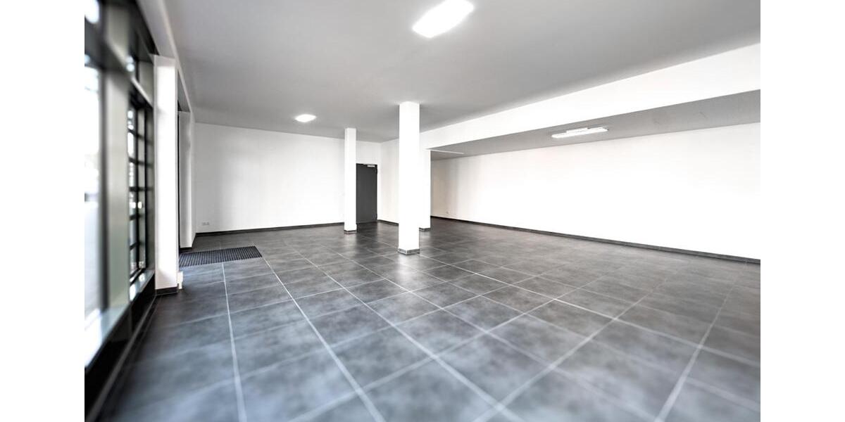 Etagenwohnung Zwickau - 1 Zimmer, 80 m&sup2;, 800&euro; | Angebot:20370329