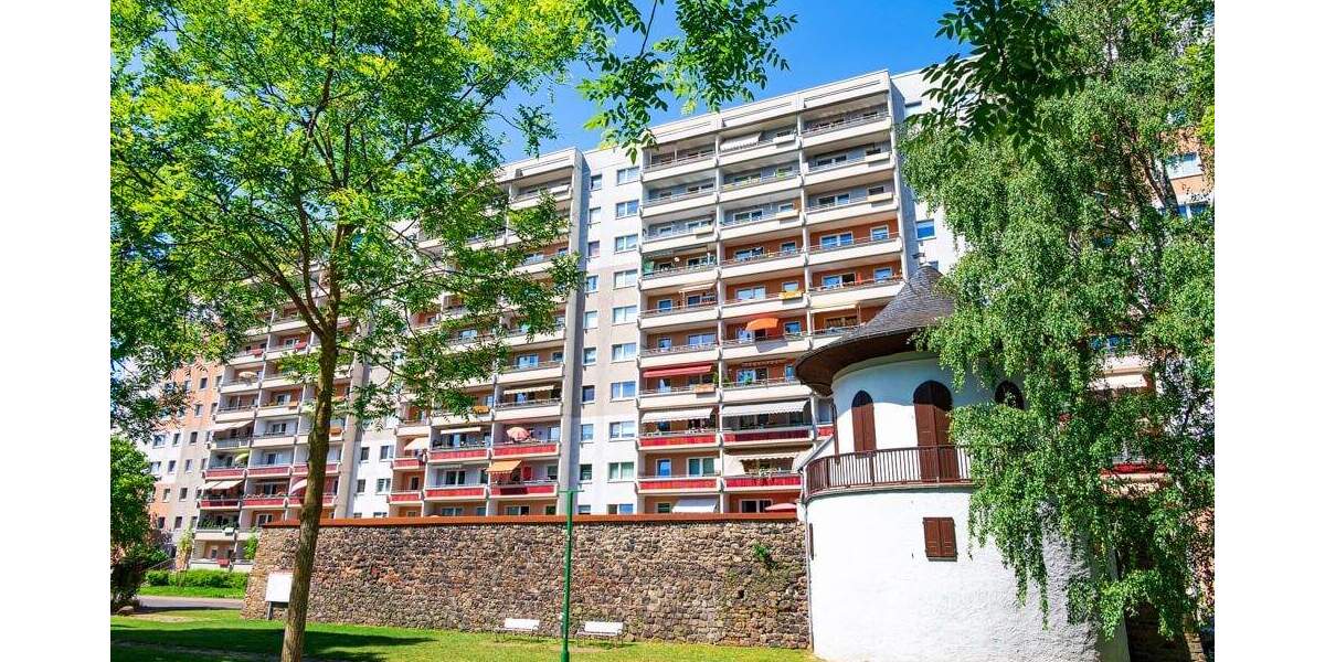 Etagenwohnung Zwickau Innenstadt - 3 Zimmer, 70 m&sup2;, 490&euro; | Angebot:25819042