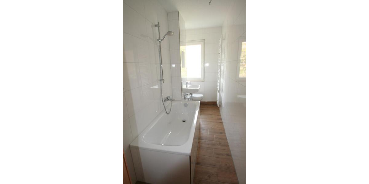 Etagenwohnung Hohenstein-Ernstthal Ernstthal - 3 Zimmer, 60 m&sup2;, 350&euro; | Angebot:23858814