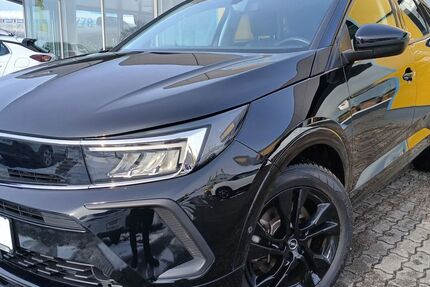 Opel Grandland (X) 54.180 km 19.750 &euro; Werdau 08412