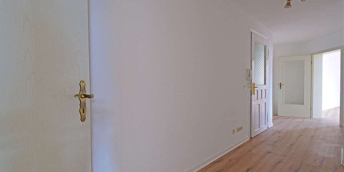 Etagenwohnung Zwönitz - 3 Zimmer, 88 m&sup2;, 490&euro; | Angebot:22513664