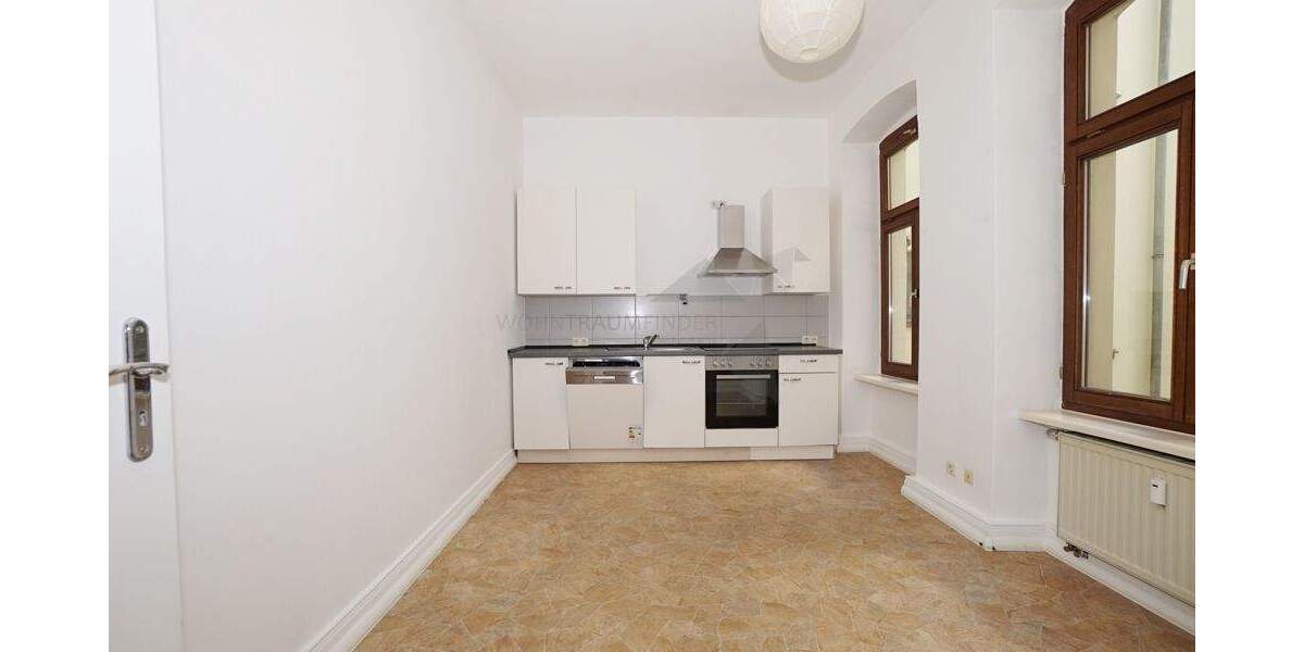 Etagenwohnung Zwickau Innenstadt - 4 Zimmer, 100 m&sup2;, 669&euro; | Angebot:25681409