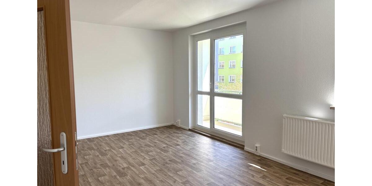 Etagenwohnung Zwickau Neuplanitz - 2 Zimmer, 58 m&sup2;, 366&euro; | Angebot:26284718
