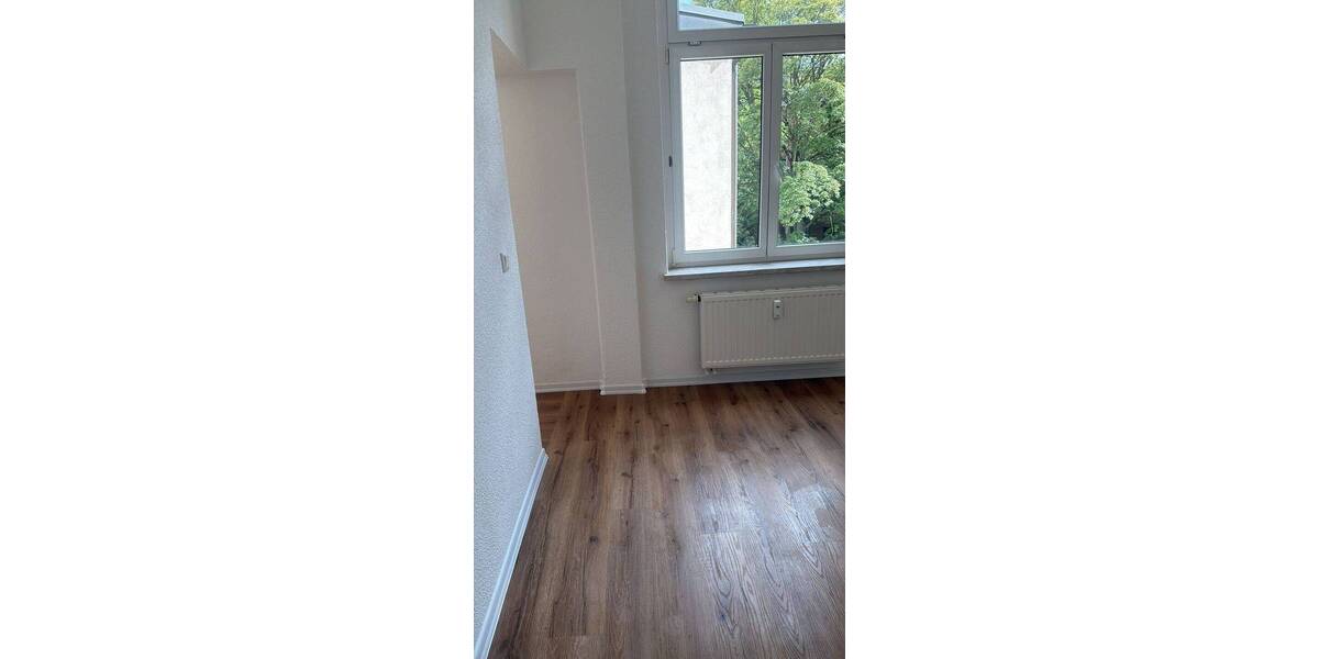 Etagenwohnung Zwickau Bahnhofsvorstadt - 3 Zimmer, 90 m&sup2;, 550&euro; | Angebot:26695006