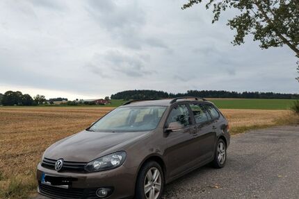 VW Golf 203.000 km 3.100 &euro; Gablenz 09366