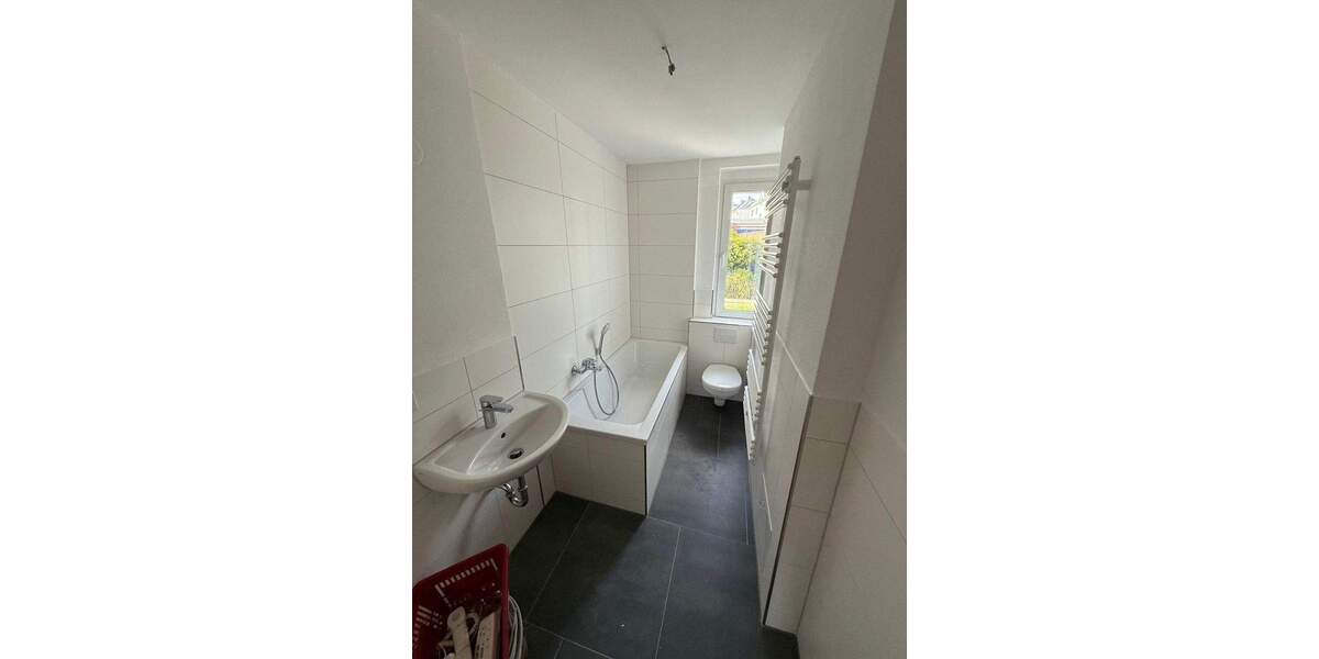 Etagenwohnung Niederwürschnitz - 4 Zimmer, 100 m&sup2;, 740&euro; | Angebot:25670172