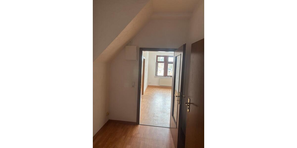 Etagenwohnung Gornsdorf - 2 Zimmer, 60 m&sup2;, 510&euro; | Angebot:25646710