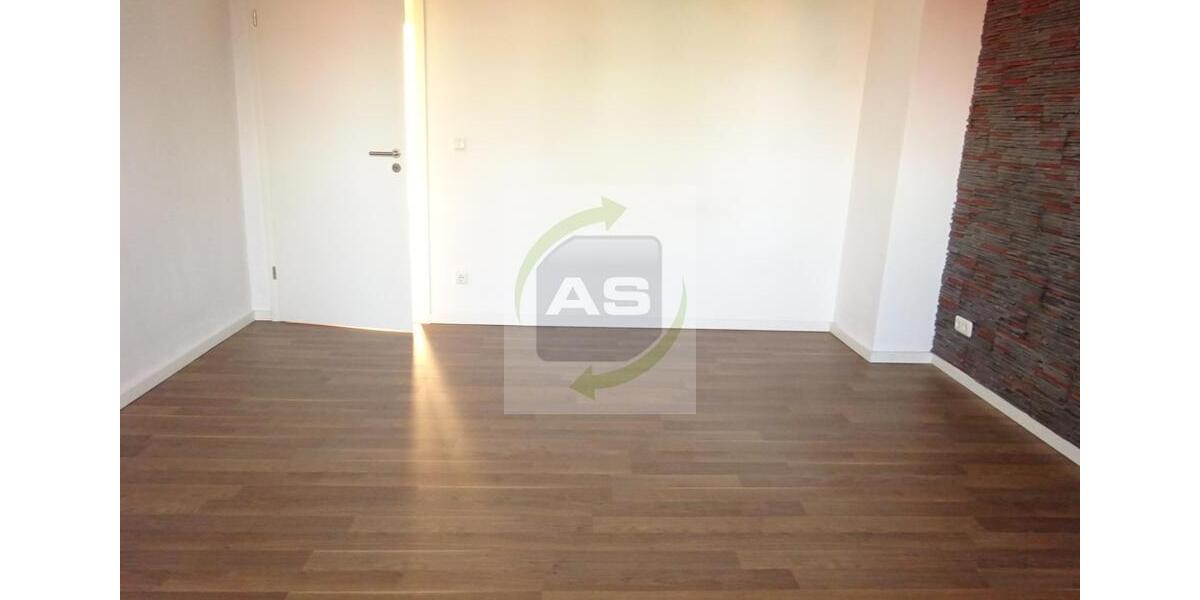 Dachgeschoßwohnung Zwickau Zwickau-Nord - 3 Zimmer, 71 m&sup2;, 365&euro; | Angebot:22591343