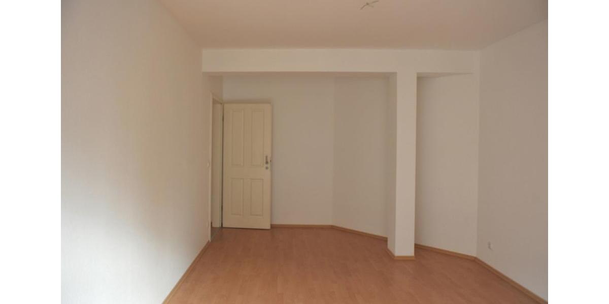 Dachgeschoßwohnung Zwickau - 2 Zimmer, 77 m&sup2;, 540&euro; | Angebot:24474774