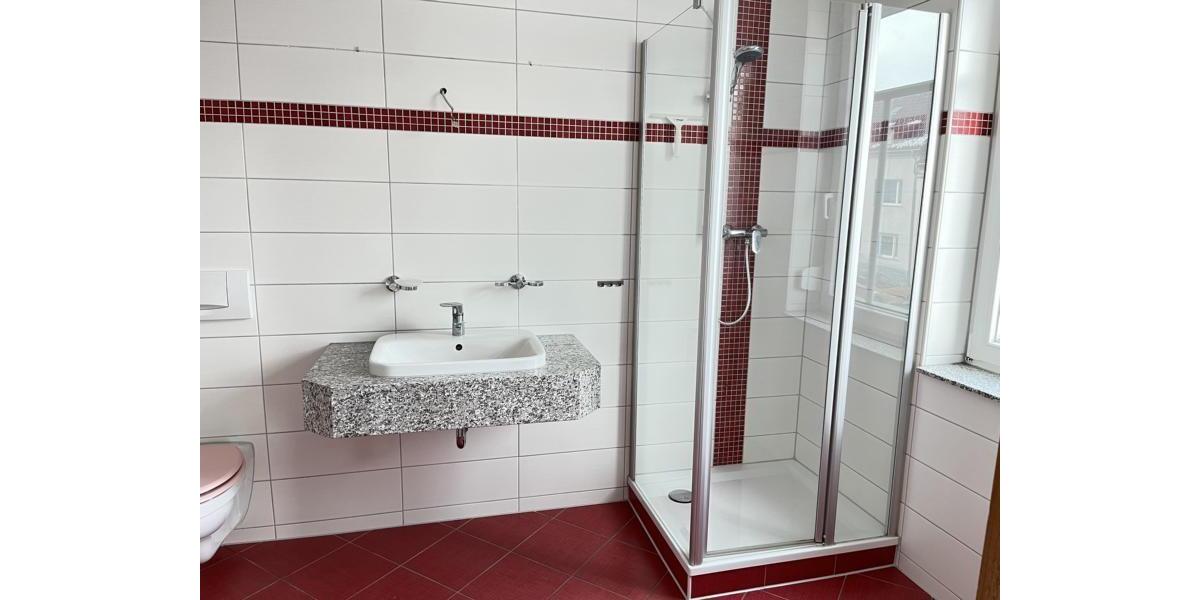 Etagenwohnung Meerane - 3.5 Zimmer, 85 m&sup2;, 445&euro; | Angebot:24677183