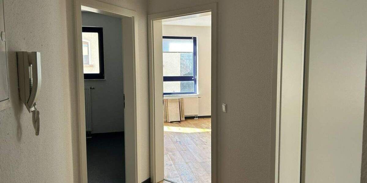 Etagenwohnung Zwickau Marienthal - 2 Zimmer, 56 m&sup2;, 390&euro; | Angebot:25707556