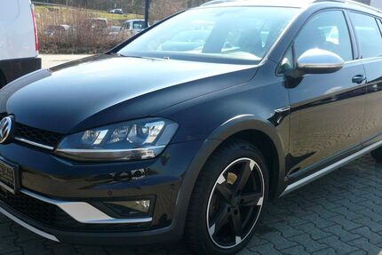 VW Golf 121.700 km 14.690 &euro; Schneeberg 08289