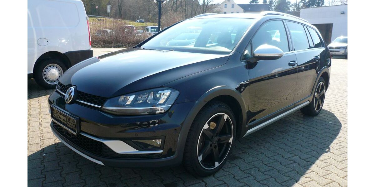 VW Golf 121.700 km 14.690 &euro; Schneeberg 08289