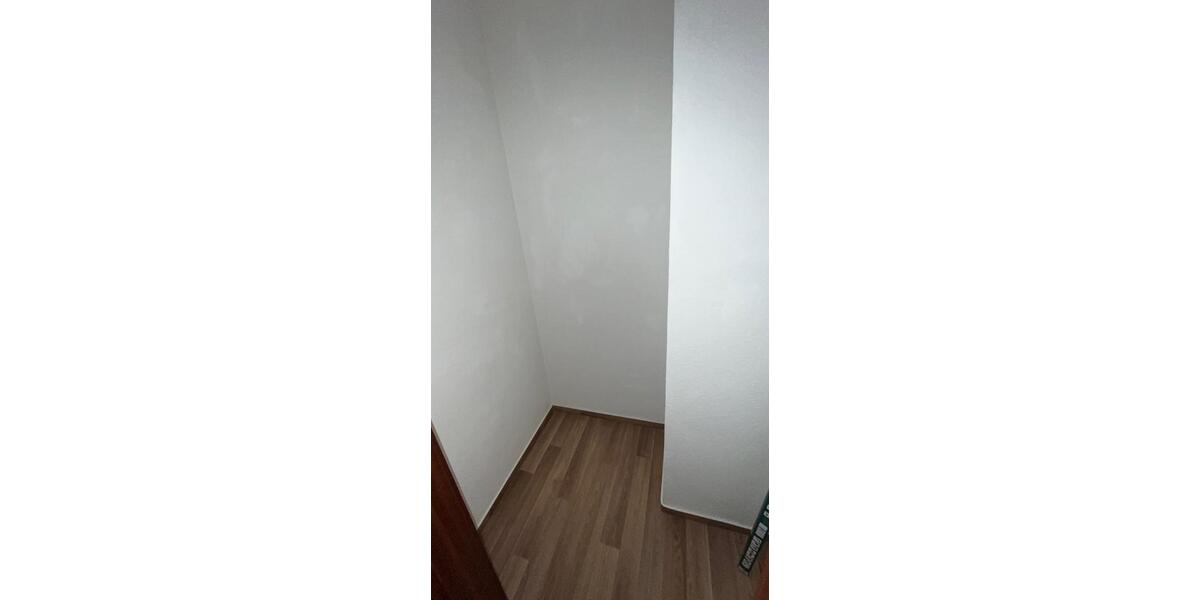 Etagenwohnung Zwickau Zwickau-Nord - 2 Zimmer, 68 m&sup2;, 431&euro; | Angebot:23808996