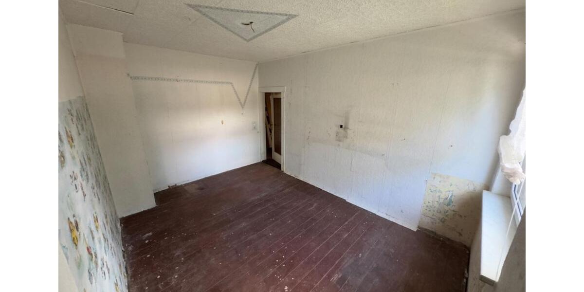 Reihenhaus Aue-Bad Schlema Bad Schlema - 10 Zimmer, 157 m&sup2;, 90.000&euro; | Angebot:16651492