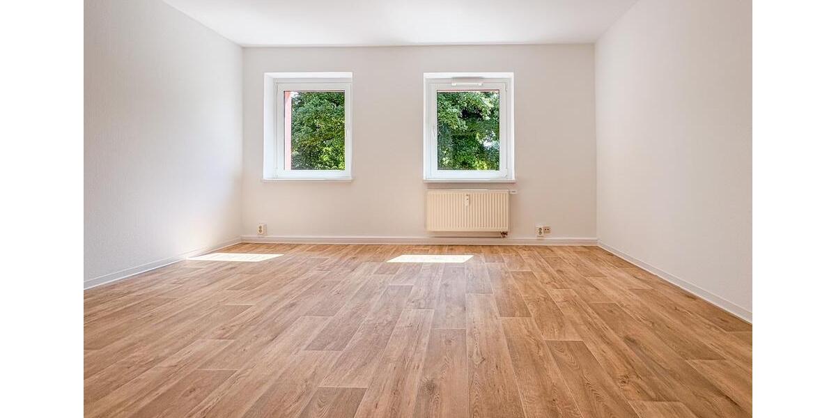 Etagenwohnung Zwickau Auerbach - 4 Zimmer, 81 m&sup2;, 419&euro; | Angebot:25852917