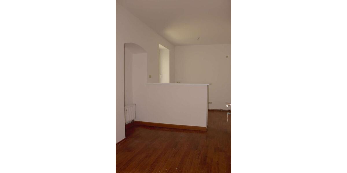 Etagenwohnung Zwickau Neuplanitz - 3 Zimmer, 83 m&sup2;, 500&euro; | Angebot:23713796