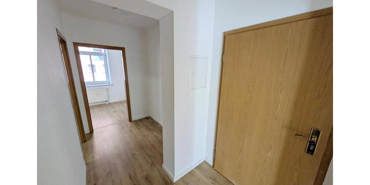 Terrassenwohnung Zwickau - 1.5 Zimmer, 39 m&sup2;, 275&euro; | Angebot:25945675
