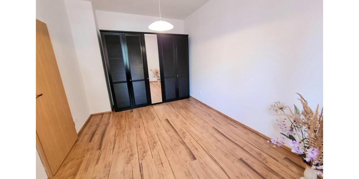 Etagenwohnung Gersdorf - 2 Zimmer, 50 m&sup2;, 355&euro; | Angebot:25723746