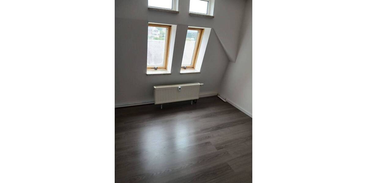 Etagenwohnung Reichenbach - 3 Zimmer, 59 m&sup2;, 295&euro; | Angebot:26759176