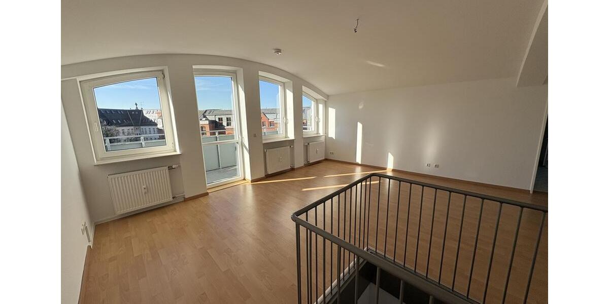 Dachgeschoßwohnung Zwickau Zwickau-Nord - 2 Zimmer, 68 m&sup2;, 420&euro; | Angebot:25255886