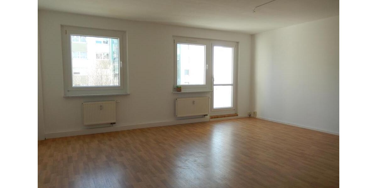 Etagenwohnung Crimmitschau - 3 Zimmer, 69 m&sup2;, 541&euro; | Angebot:22130131