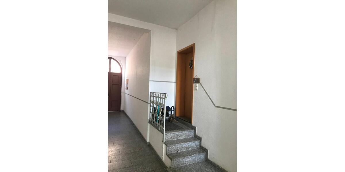 Etagenwohnung Zwickau - 2 Zimmer, 55 m&sup2;, 370&euro; | Angebot:24878691