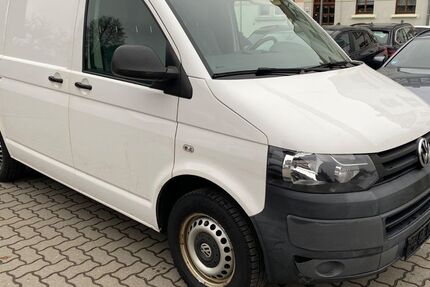 VW T5 Transporter 152.670 km 9.990 &euro; Zwickau 08058