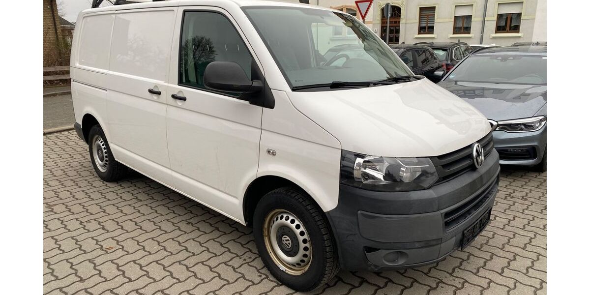 VW T5 Transporter 152.670 km 9.990 &euro; Zwickau 08058