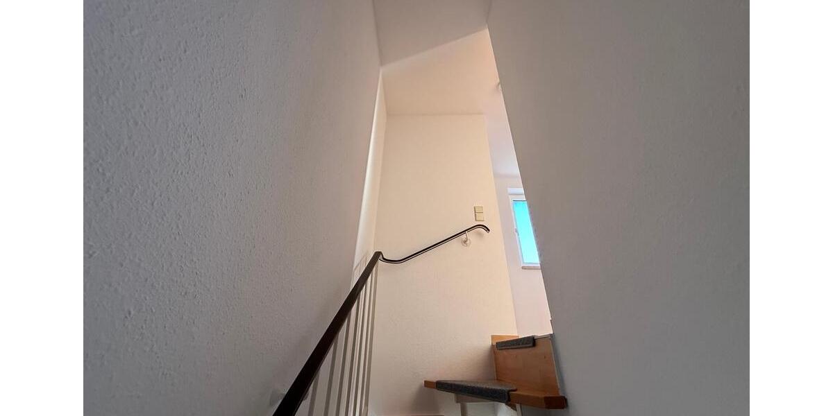 Maisonettenwohnung Reichenbach im Vogtland - 4 Zimmer, 81 m&sup2;, 405&euro; | Angebot:25383068