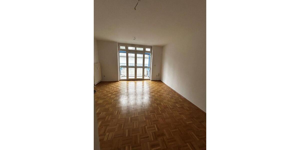 Etagenwohnung Zwickau - 3 Zimmer, 63 m&sup2;, 420&euro; | Angebot:21576665