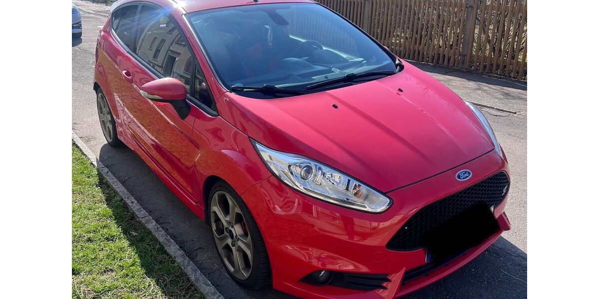 Ford Fiesta 67.000 km 12.500 &euro; Glauchau 08371