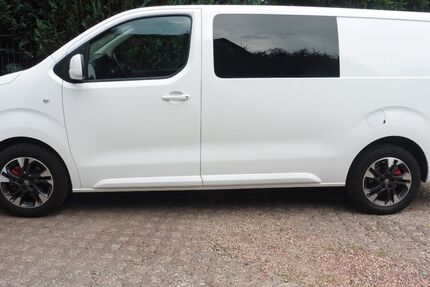 Opel Vivaro 49.500 km 24.990 &euro; Crimmitschau 08451