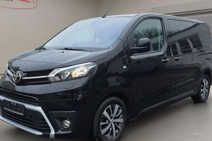 Toyota Proace (Verso) 94.600 km 27.900 &euro; Wilkau-Haßlau 08112