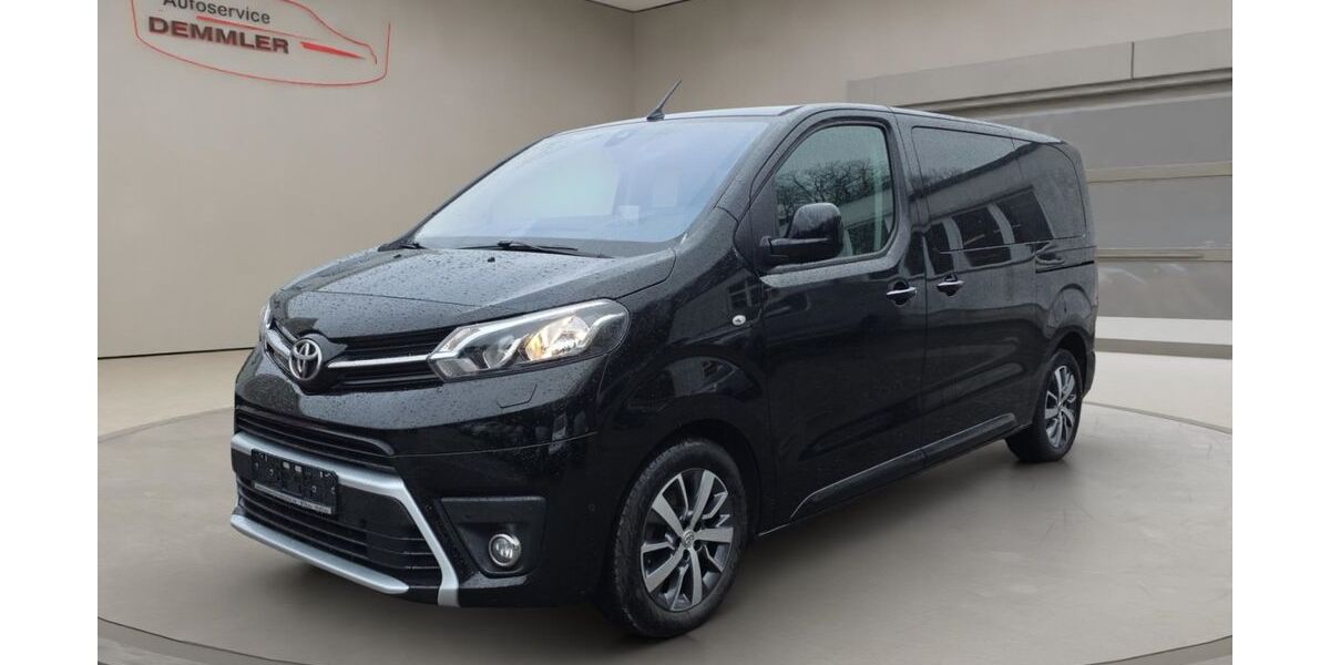 Toyota Proace (Verso) 94.600 km 27.900 &euro; Wilkau-Haßlau 08112